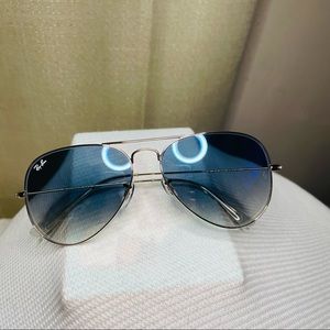 Ray Ban Aviator, Gold edge, Gradient colored glass.